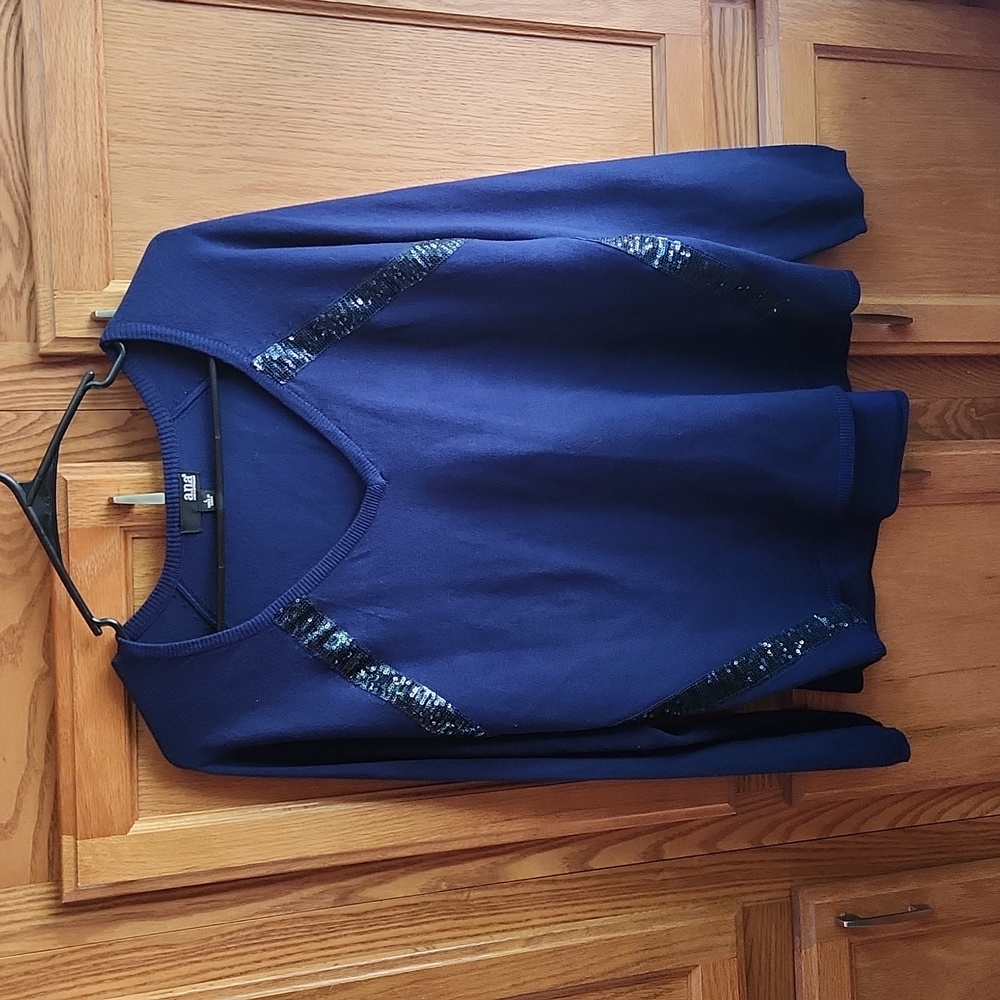 a.n.a Navy Blue Sweater Size Large